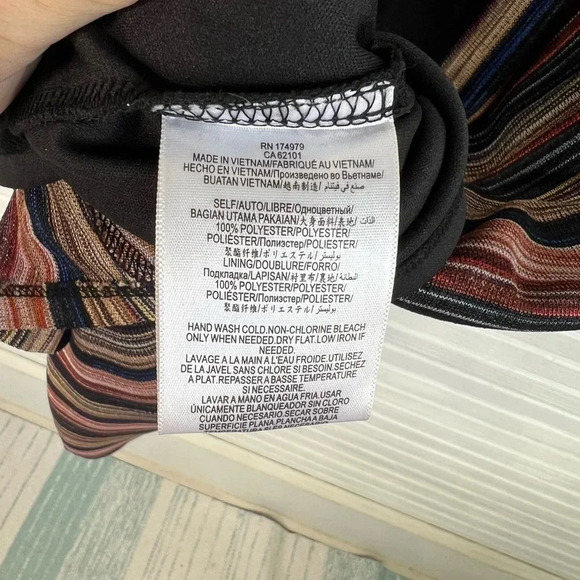 BCBGeneration Multicolored Striped Spaghetti Strap Dress V Neck New Sz 4 - Picture 14 of 16